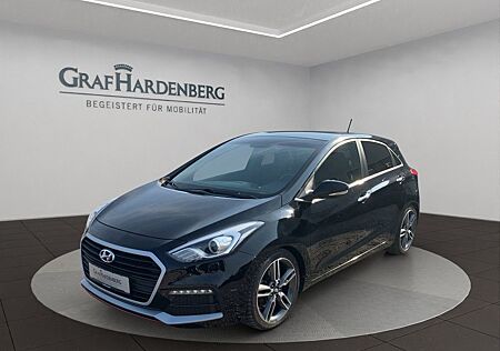 Hyundai i30 1.6 Turbo NAVI / PANO / SHZ / PDC