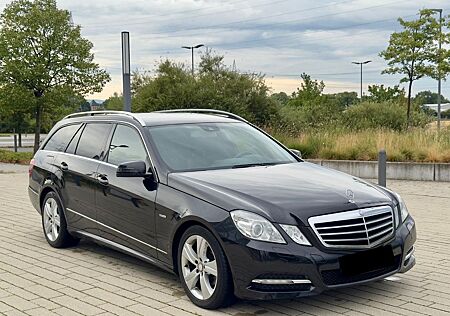 Mercedes-Benz E 220 CDI T BlueEFFICIENCY AVANTGARDE