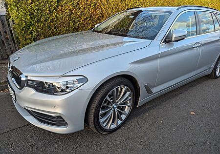 BMW 530d xDrive Touring A -