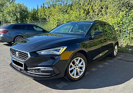 Seat Leon 2.0 Style ACC Pano Kamera Anhängerkupplung