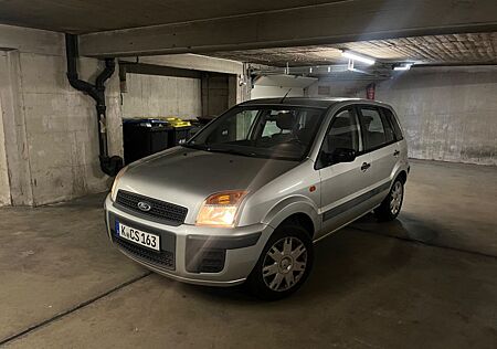 Ford Fusion 1,4 16V + EST +