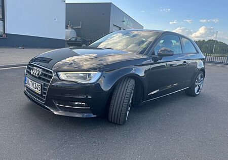 Audi A3 2.0 TDI Attraction Attraction