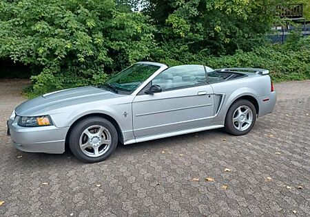 Ford Mustang Cabrio