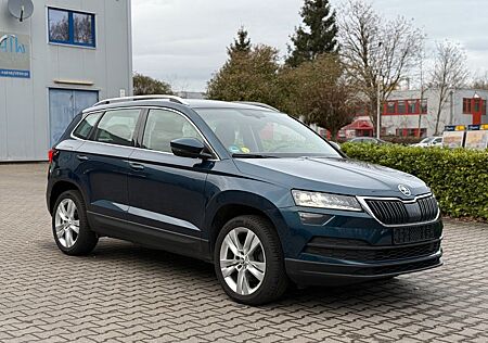 Skoda Karoq Style *Navi *Full LED *AHK.*Kamera *Hu Neu