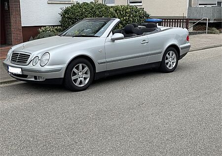 Mercedes-Benz CLK 200 ELEGANCE Cabrio (W208)