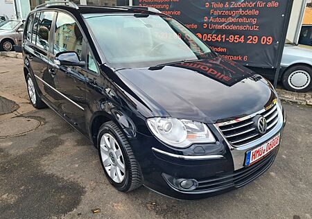 VW Touran Volkswagen Highline-2,0TDI/125KW/AHK/2.HAND/Tüv NEU-