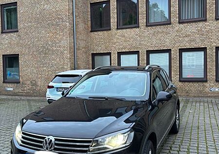 VW Touareg Volkswagen 3.0 V6 TDI SCR 150kW Tiptronic BMT B...