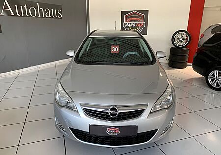 Opel Astra J Sports Tourer Design Edition