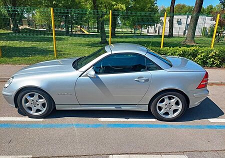 Mercedes-Benz SLK 230 KOMPRESSOR - wenig gefahren