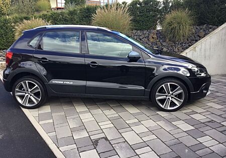 VW Polo Volkswagen Cross 1.6 TDI - Top gepflegt - tüv neu