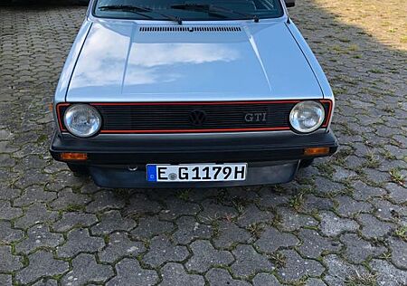 VW Golf Volkswagen 1 GTI 110PS (Ex Italiener) ungeschweißt