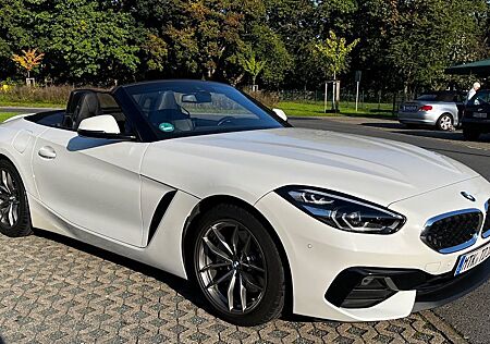 BMW Z4 sDrive20i legendäres Sommerfahrzeug