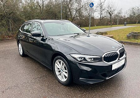BMW 320D Touring CURVEDSCREEN/AUT/KAMERA/TOT/LED/1.H