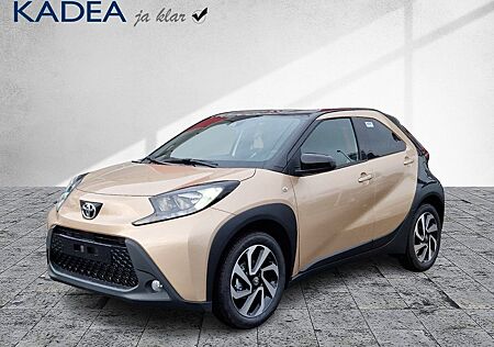 Toyota Aygo (X) 1.0 Teamplayer ACC+Navi+SHZ+Fernlichtass.