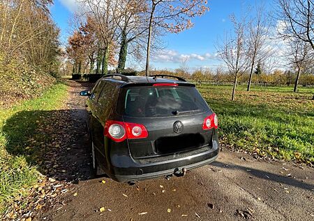 VW Passat Variant Volkswagen 1.6 FSI 115 PS TÜV 03/2027