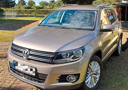VW Tiguan Volkswagen 2.0 TDI BlueMotion Tec CUP Sport & St...