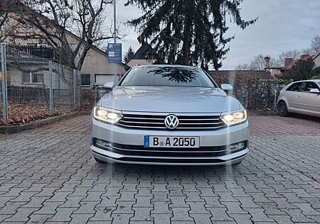 VW Passat Variant Volkswagen 2.0 TDI 150PS DSG Kamera AHK