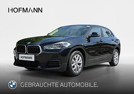 BMW X2 sDrive18i Aut. Advantage Navi+AHK+Glasdach