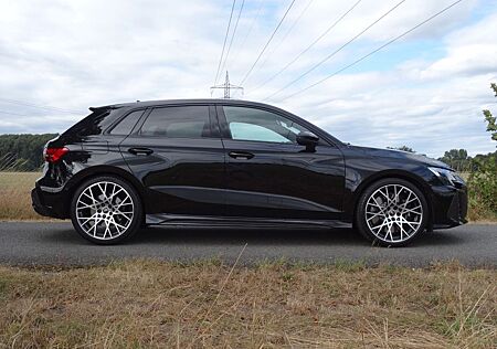 Audi RS3 2.5 TFSI Sportback Schalensitze Carbon etc.