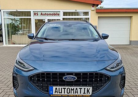 Ford Focus Turnier Active X LED+AHK+B&O+Panoramadach