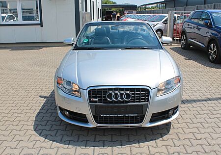 Audi A4 Cabriolet 3.0 TDI quattro*NAVI*LEDER*1 HAND*