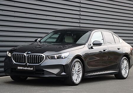 BMW 530e /UVP84t€/HARMAN/360°/SITZBELÜFTUNG/EXCLUSIV/
