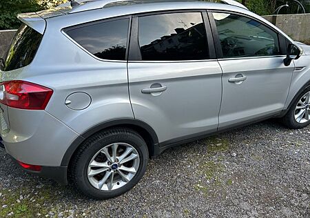 Ford Kuga 2,0 TDCi 4x4 103kW Titanium *AHK*