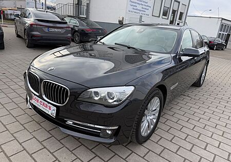 BMW 730d /Navi/Leder/BiXenon/Kamera/8 Fach/TOP