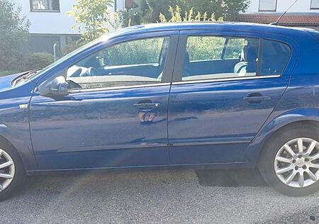 Opel Astra 1.8 ECOTEC Edition 92kW Automatik Edition