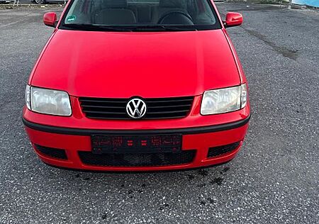 VW Polo Volkswagen 1.0 BASIS