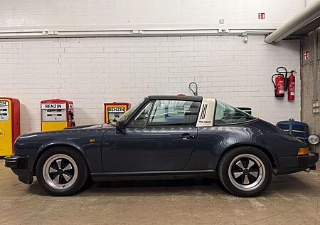 Porsche 911 Urmodell 911 3.0 SC Targa