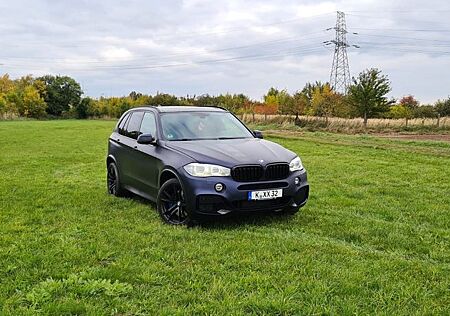 BMW X5 xDrive50i -