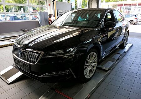 Skoda Superb L&K 1.4 iV/VIRTUAL/KAMERA/ACC/LANE