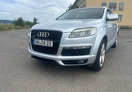Audi Q7 3.0 TDI (DPF) quattro tiptronic S-Line