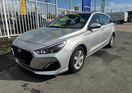 Hyundai i30 cw Pure/Navi/Temp/SHZ