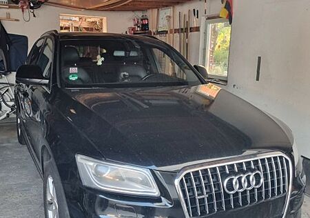 Audi Q5 3.2 FSI S tronic quattro -