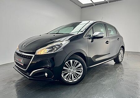 Peugeot 208 Allure 1.2 12V e-THP / PureTech+PANO+KAMERA+