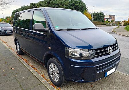 VW T5 Multivan Volkswagen 2.0 TDI Automatik - voll Scheckheft