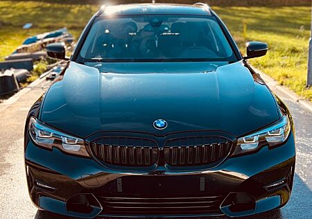 BMW 330e Touring Sport Line Automatic Sport Line