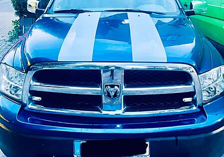 Dodge RAM 1500 4.7 Liter SLT 6 Sitz