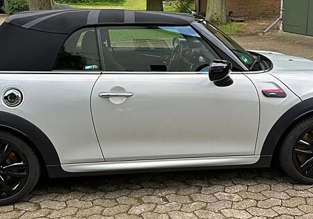 Mini John Cooper Works Cabrio - White Metallic