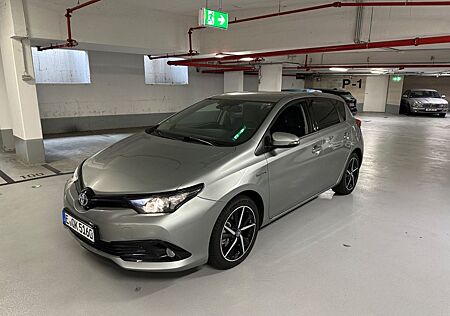 Toyota Auris 1.8 Hybrid Benzin/Elektro