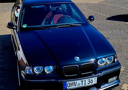 BMW 323ti Compact -