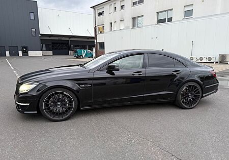 Mercedes-Benz CLS 63 AMG AMG Performance