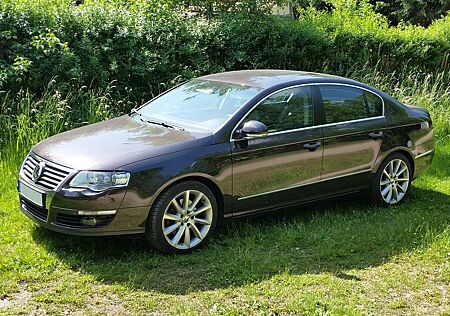 VW Passat Volkswagen 2.0 TDI Highline Scheckheft TÜV 07/2026