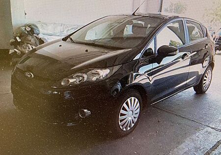 Ford Fiesta Champions Edition-4-türig-Klima-TÜV-NEU-