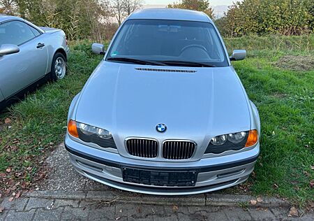 BMW 320i ,Youngtimer,Automatik,Klima,6 Zyl,TÜV 08/26