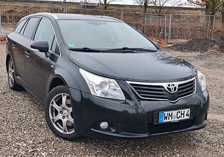 Toyota Avensis Combi Executive 2.2 D-Cat Executive