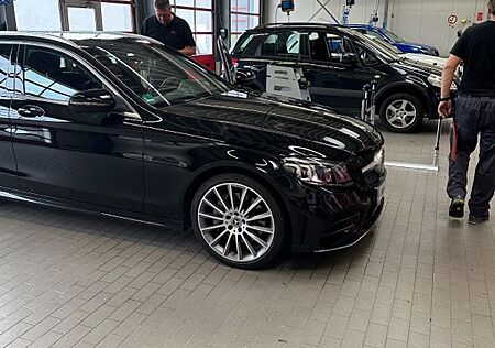 Mercedes-Benz C 300 T AMG-Line