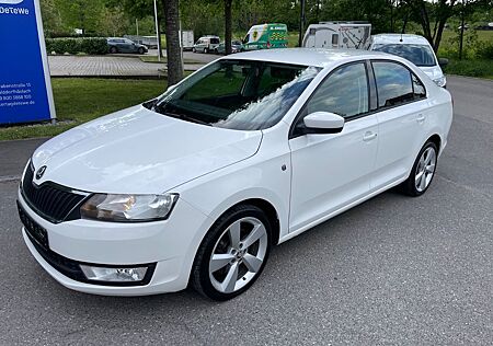 Skoda Rapid Elegance!133000 km!Scheckfehtgepflegt!